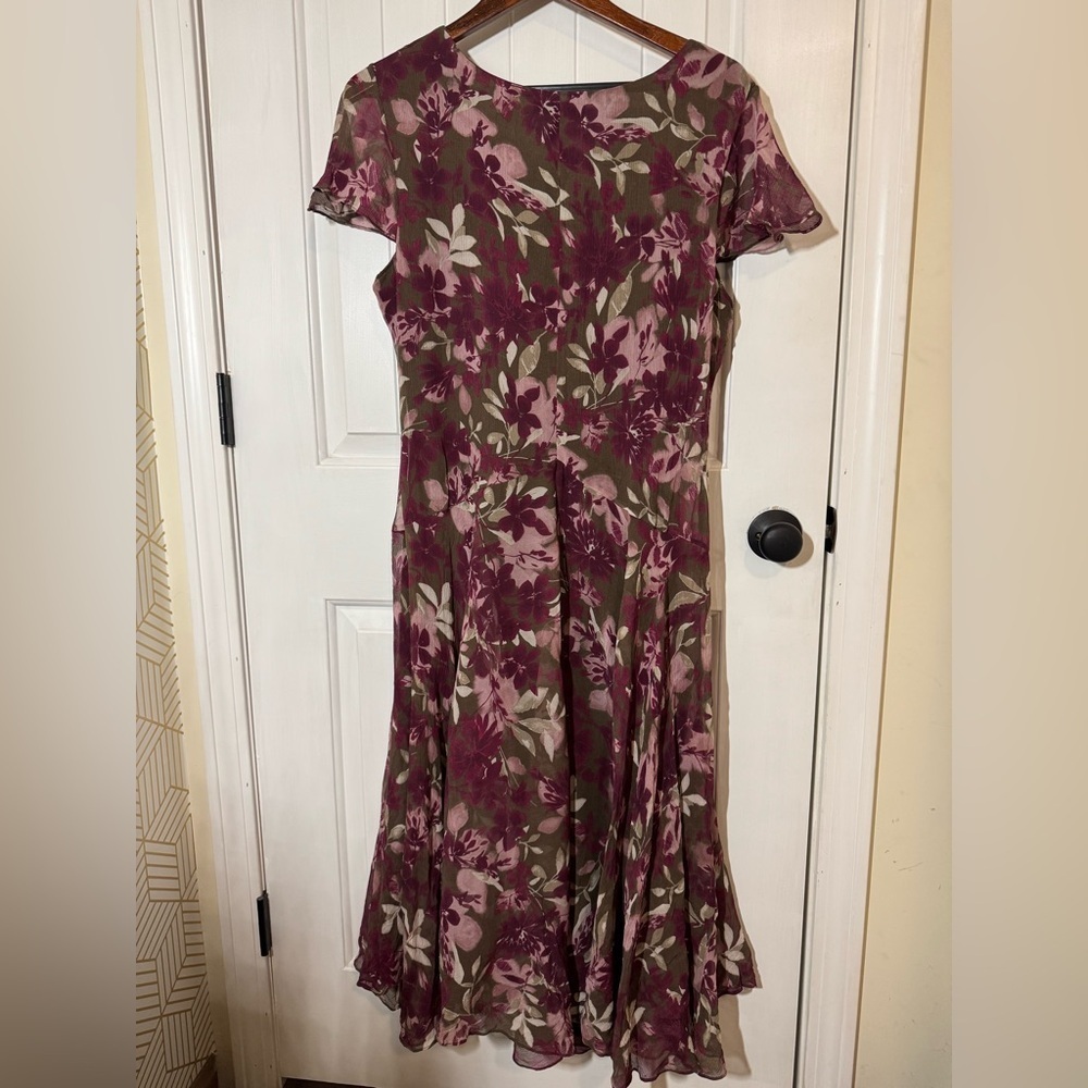 Kate Hill 100% Silk Floral V-Neck Midi Dress - Picture 3 of 8